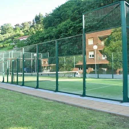 Dos Coqueto Y Comodo Con Piscina Y Padel *