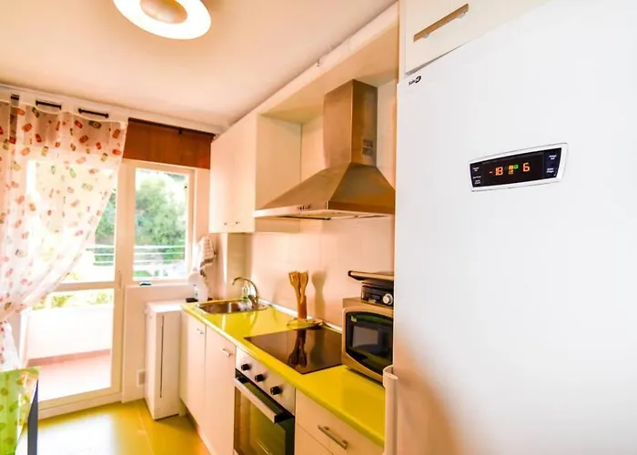 Dos Coqueto Y Comodo Con Piscina Y Padel