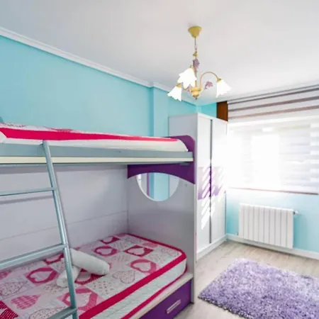 Dos Coqueto Y Comodo Con Piscina Y Padel Suances